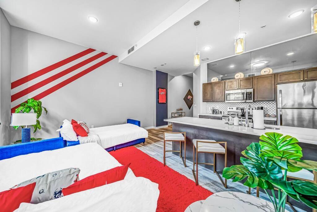 2Br Unit In The Heart Of Dt With View Of Playhouse Square, Pool & Gym Access- 305 Cleveland Exterior foto